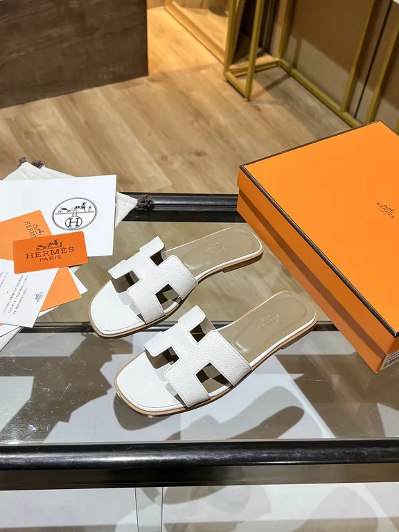 Hermes Shoe 